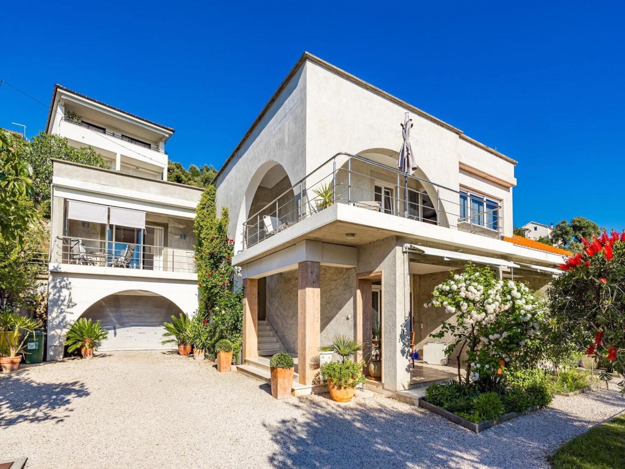 Apartment, 250m From Sandy